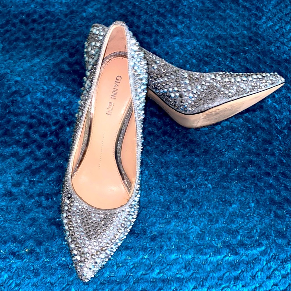 Gianni Bini Silver Studded Heels 8M